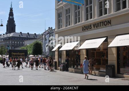 Copenhagen, Denmark.06 July 2021, Louis Vuitton shoppers waitng in line for  turn during covid-19 at social distacning in Copenhagen .Photo..Francis Jo  Stock Photo - Alamy