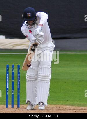 Birmingham, UK. 06th July, 2021. Durham in bat day 4 Men's Cricket - LV= County Championship Group One - Warwickshire Bears v Durham Credit: SPP Sport Press Photo. /Alamy Live News Stock Photo