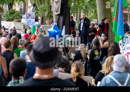 London, UK. 7th July, 2021. Gypsy, Roma and Traveller (GRT) grassroots campaigners holding a rally in Parliament Square, London to resist the Government's Police, Crime, Sentencing and Courts Bill. Credit: Ian Davidson/Alamy Live News Stock Photo