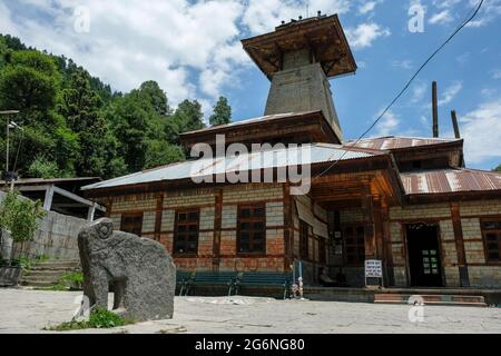 Manali, India - June 2021: Views of Manu Temple in the Old Manali neighborhood on June 25, 2021 in Manali, Himachal Pradesh, India. Stock Photo