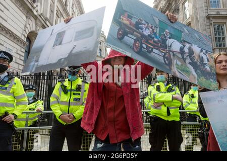Roma Gypsies and Irish Travelers protest in London about the French ...