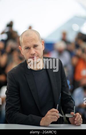 Cannes, France. 8th July 2021. Nadav Lapid attending the Ahed's Knee Photocall as part of the 74th Cannes International Film Festival in Cannes, France on July 08, 2021. Photo by Aurore Marechal/ABACAPRESS.COM Credit: Abaca Press/Alamy Live News Stock Photo