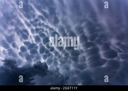 Mammatus storm clouds, bautiful storm cloud formation Stock Photo