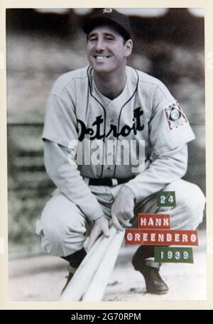 Vintage black and white Exhibit Baseball Card of a young Ernie Banks with  the chicago Cubs circa 1950s Stock Photo - Alamy