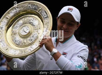 London, Gbr. 10th July, 2021. London Wimbledon Championships Day 12 10/07/2021 Ashleigh Barty (AUS) wins Ladies Final against Karolina Pliskova (CZE) Credit: Roger Parker/Alamy Live News Stock Photo