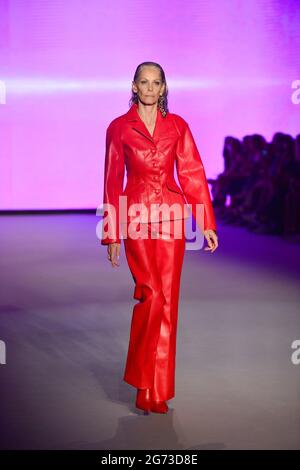 Miami Beach, USA. 09th July, 2021. MIAMI BEACH, FLORIDA - JULY 9: A model walks the runway during The Simonett - Futural Resist FW21 fashion show at PARAISO Tent on July 9, 2021 in Miami Beach, Florida. (Photo by JL/Sipa USA) Credit: Sipa USA/Alamy Live News Stock Photo