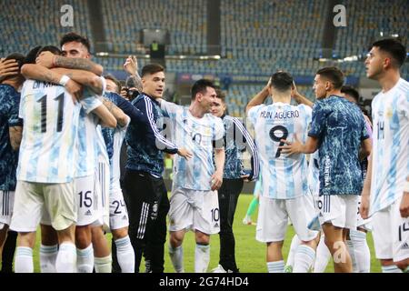 Rio De Janeiro, Brazil. 11th July, 2021. Lionel Messi of Argentina celebrates the victory with teammates after the Copa America 2021, Final football match between Argentina and Brazil on July 11, 2021 at Maracana stadium in Rio de Janeiro, Brazil - Photo Laurent Lairys/DPPI Credit: Independent Photo Agency/Alamy Live News Stock Photo