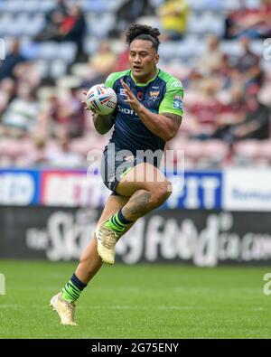 Wigan, UK. 11th July, 2021. James Gavet (22) of Huddersfield Giants with the ball in Wigan, United Kingdom on 7/11/2021. (Photo by Simon Whitehead/News Images/Sipa USA) Credit: Sipa USA/Alamy Live News Stock Photo