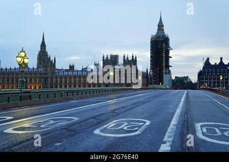 Westminster Bridge, which crosses the Thames in central London, is empty of traffic during the UEFA Euro 2020 Final between Italy and England. Picture date: Sunday July 11, 2021. Stock Photo
