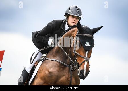 Chantilly, France, France. 11th July, 2021. Tiffany Foster riding Northern Light during the Rolex Masters of Chantilly. Credit: Matthieu Mirville/ZUMA Wire/Alamy Live News Stock Photo