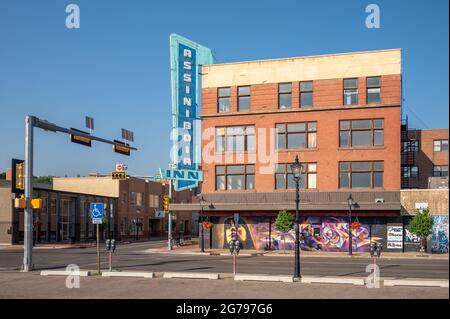 Medicine Hat, Alberta - July 11, 2021: Exterior of the old Assiniboia Inn in downtown Medicince Hat. Stock Photo