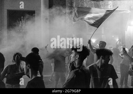 People flooding the streets to celebrate Italy UEFA european championship win on math at Wembley vs England 11th July 2021 Italy Stock Photo