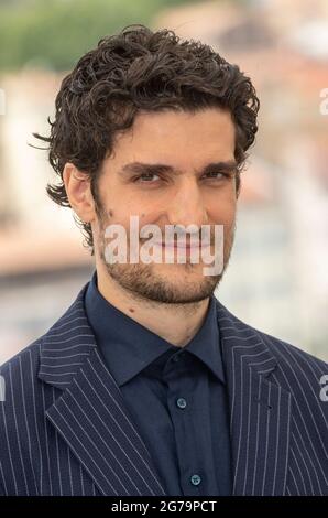 Cannes, Frankreich. 12th July, 2021. Director Louis Garrel poses at the photocall of 'La Croisade' during the 74th annual Cannes Film Festival in Cannes, France, on 12 July 2021. Credit: dpa/Alamy Live News Stock Photo