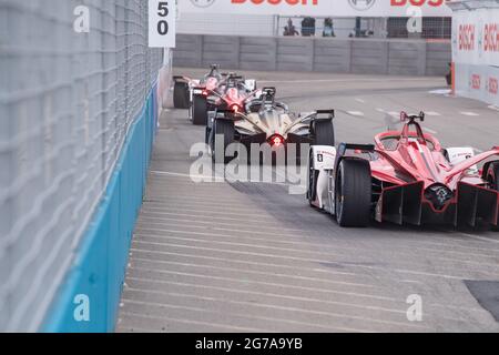NEW YORK, NY - JULY 11: Cars racing during the ABB FIA Formula E Championship, New York City E-Prix Round 11, on July 11, 2021 in the Brooklyn borough of New York City. Credit: Ron Adar/Alamy Live News