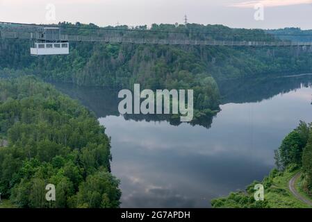 Germany, Saxony-Anhalt, Wendefurth, Titan-RT suspension bridge at the Rappbodetalsperre in the Harz Mountains, 483 meters long, one of the longest suspension bridges in the world Stock Photo