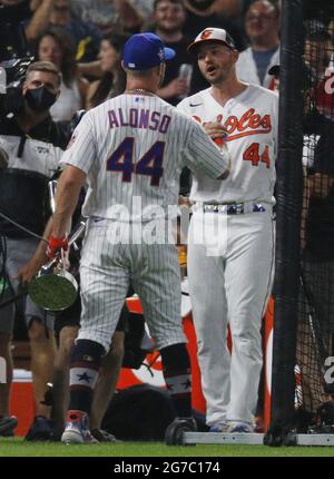 Trey mancini hi-res stock photography and images - Alamy