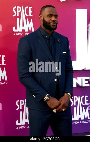 LOS ANGELES - JUL 12: LeBron James, Zhuri James and Savannah Brinson ...