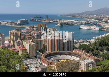 July 13, 2021: July 13, 2021 (Malaga) The first international cruise ship to dock in Malaga after 16 months with almost 1,500 passengers, with a capacity limit of 50%. the 'Aida Perla' with its characteristic colourful design, the work of the painter Feliks BÃ¼tner (Credit Image: © Lorenzo Carnero/ZUMA Wire) Stock Photo