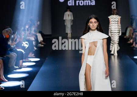 Roma - Models catwalk in Cinecittà Studios for AltaRoma 2021 Stock Photo