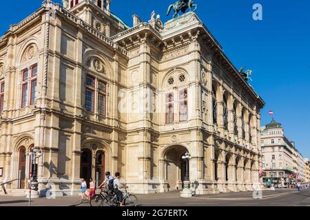 Wien, Vienna: Vienna State Opera (Wiener Staatsoper) in 01. Old Town, Wien, Austria Stock Photo