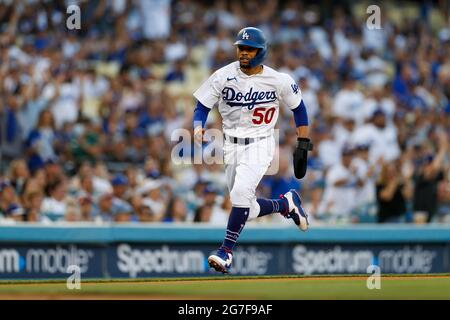 Los Angeles Dodgers outfielder Mookie Betts rounds third base during an MLB regular season game against the Arizona Diamondbacks, Saturday, July 10, 2 Stock Photo