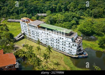 Abandoned Boat Chalet, Ghost Ship in Grand Lagoona, Koh Chang, Trat, Thailand Stock Photo