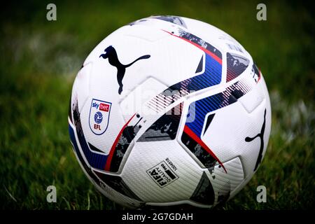 PUMA Official Match Ball EFL 21/22 Stock Photo