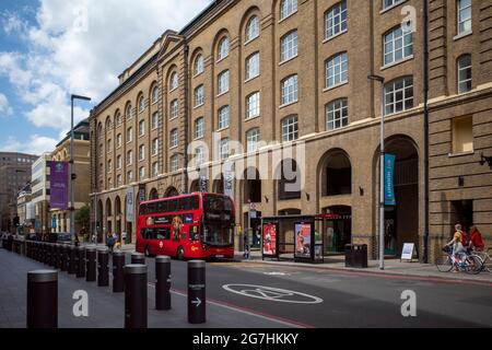 Hays Wharf, now Hays Galleria at London Bridge, converted into shops and restaurants on the south bank of the River Thames in London Stock Photo