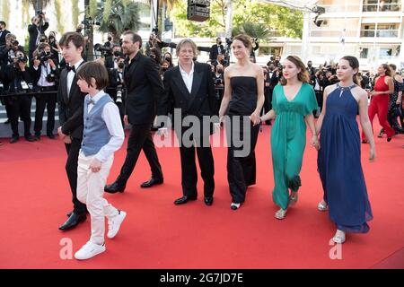 Cannes, Frances, 14th July 2021. Juliette Benveniste, Anne-Sophie Bowen-Chatet, Vicky Krieps, Mathieu Amalric, Arieh Worthalter, Sacha Ardilly and Aurele Grzesik attend the A Felesegam Tortenete/The Story of my Wife screening during the 74th annual Cannes Film Festival on July 14, 2021 in Cannes, France. Photo by David Niviere/ABACAPRESS.COM