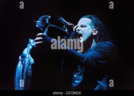 Korn performing at the Docklands Arena 6th September 2002, London, England, United Kingdom. Stock Photo