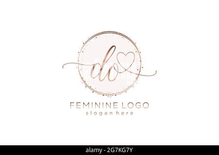 DO handwriting logo with circle template vector logo of initial wedding, fashion, floral and botanical with creative template. Stock Vector