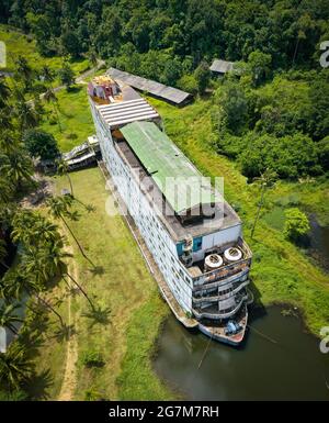 Abandoned Boat Chalet, Ghost Ship in Grand Lagoona, Koh Chang, Trat, Thailand Stock Photo