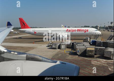 airplane at Yangon International Airport Stock Photo - Alamy