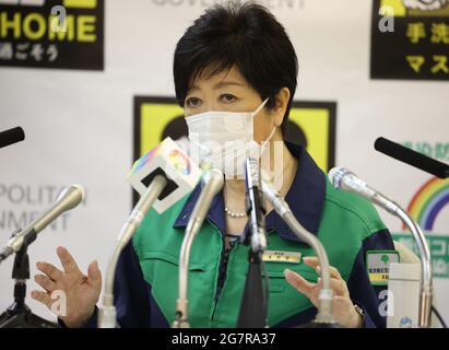 Tokyo, Japan. 16th July, 2021. Tokyo Governor Yuriko Koike speaks before press at the Tokyo Metropolitan Government office in Tokyo on Friday, July 16, 2021. 1271 people were infected with the new coronavirus in Tokyo on July 16, one week before the opening of the Tokyo 2020 Olympic Games. Credit: Yoshio Tsunoda/AFLO/Alamy Live News Stock Photo