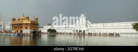 Golden Temple, Harmandir Sahib, Sri Harmandir Sahib, Darbar Sahib, Amritsar, Punjab, India, Asia, Indian, Asian Stock Photo