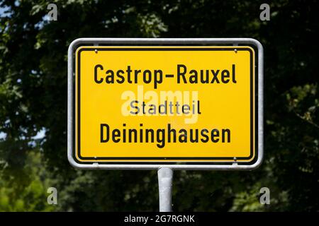 Deutschland, Ruhrgebiet, Kreis Recklinghausen, Castrop-Rauxel, Stadtteil Deininghausen, Ortstafel Stock Photo