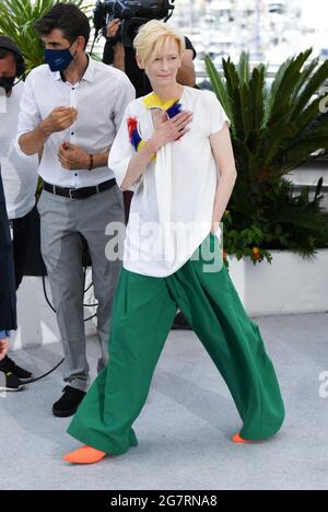 Cannes, France. 16th July, 2021. Tilda Swinton at the photocall for Memoria, held at the Palais des Festival. Part of the 74th Cannes Film Festival. Credit: Doug Peters/Alamy Live News