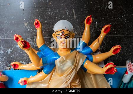 Kolkata, West Bengal, India - 7th October 2018 : Clay idol of Goddess Durga with 10 hands, under preparation for 'Durga Puja' festival. Biggest festiv Stock Photo