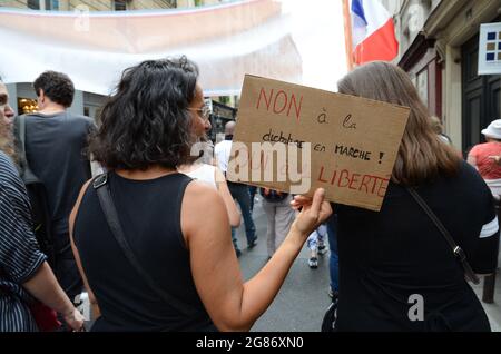 Several thousand people gathered in Paris on the call of "les patriotes" and "Debout la France", against the health passport and mandatory vaccination Stock Photo