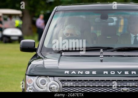 Windsor, Berkshire, UK. 3rd July, 2021. Her Majesty the Queen drives her Range Rover at Royal Windsor Horse Show. The Queen looked relaxed and happy to be watching her horses compete. Credit: Maureen McLean/Alamy Stock Photo