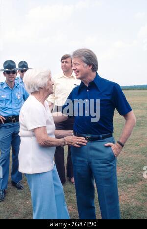 U.S. President Jimmy Carter with his Mother, Lillian, Plains, Georgia, USA, Bernard Gotfryd, 1977 Stock Photo