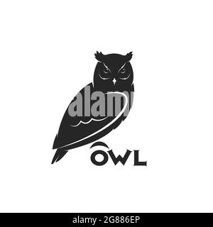 Vector of an owl design on white background, Bird. Animal. Wildlife. Easy editable layered vector illustration. Stock Vector