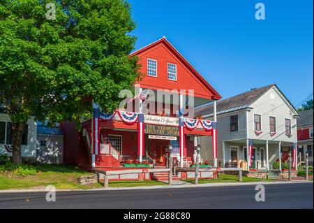 The Vermont Country Store, Weston, Vermont - a staple attraction along Route 100 Byway. Store tagline: the Purveyors of the Practical and Hard-to-Find Stock Photo