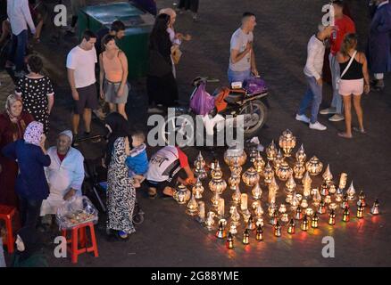 The vibrant Jemaa el-Fnaa square at twilight, Marrakesh MA Stock Photo