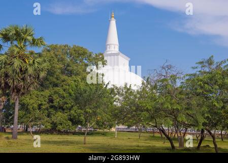 View of the top of ancient Ruwanwelisaya Stupa on a sunny day. Anuradhapura, Sri Lanka Stock Photo