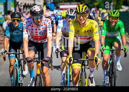 Dutch Wout Poels of Bahrain Victorious and Slovenian Tadej Pogacar of UAE Team Emirates pictured at the start of the 21 and last stage of the 108th ed Stock Photo