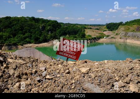 Wick Golden Valley nature reserve and the Wick Quarry at Wick, Bristol. Danger keep out sign. Stock Photo