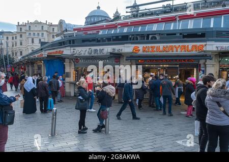 Group portrait of several young guys and one elderly man near stall with  turkish bagel at Taksim in Beyoglu, Istanbul Stock Photo - Alamy