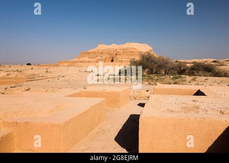 Chogha Zanbil Ziggrat(ziqqrat),massive stepped pyramid-like complex of the ancient Elamites, Khuzestan Province, Iran, Persia, Western Asia, Asia Stock Photo