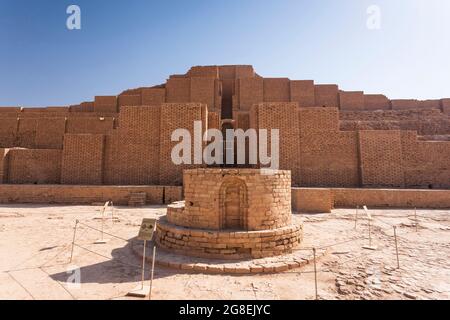 Chogha Zanbil Ziggrat(ziqqrat),massive stepped pyramid-like complex of the ancient Elamites, Khuzestan Province, Iran, Persia, Western Asia, Asia Stock Photo